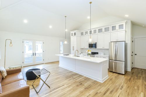 2213B Belmont Blvd, Nashville, TN, 37212 | Card Image