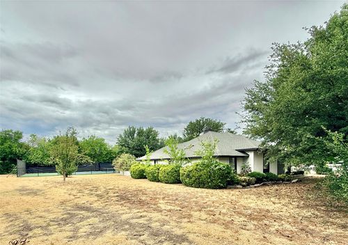 16235 Red Wood Cir W, Mckinney, TX, 75071-6196 | Card Image