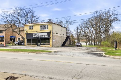 8216 Archer Ave, Willow Springs, IL, 60480-1595 | Card Image