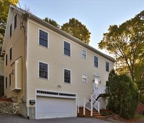 27 Sullivan Ave, Newton, MA, 02464-1114 | Card Image