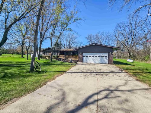 10726 W County Road K, Beloit, WI, 53511-8234 | Card Image