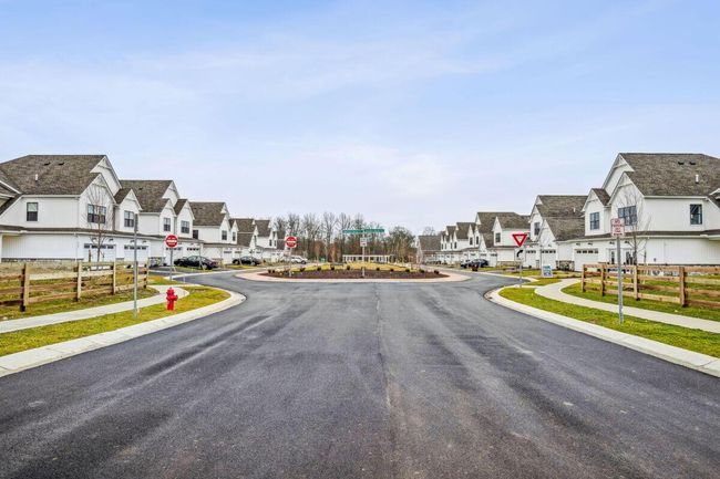 6098 Laurenslee Ln, House other with 3 bedrooms, 3 bathrooms and null parking in Westerville OH | Image 13