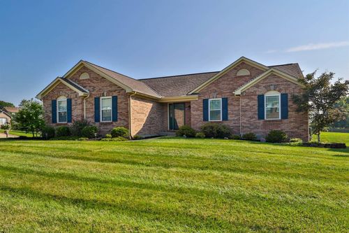 8771 Woodridge Dr, Florence, KY, 41042-7707 | Card Image