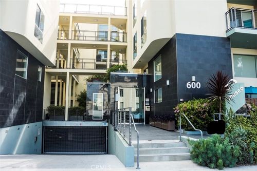 600 S Ridgeley, Los Angeles, CA, 90036 | Card Image
