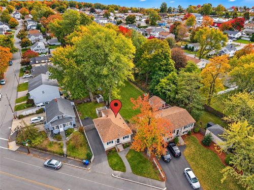 353 Massasoit Ave, East Providence, RI, 02914-2011 | Card Image