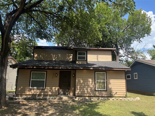 910 Ne 31st, Grand Prairie, TX, 75050 | Card Image