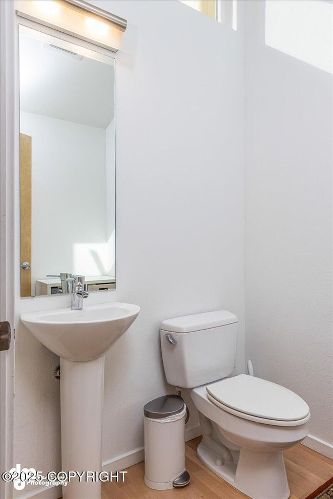 14-Half Bath-DW-0573 | Image 14