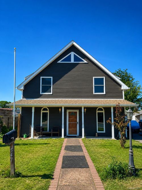 547 Sunnybrook Drive, Hempstead, NY, 11572 | Card Image