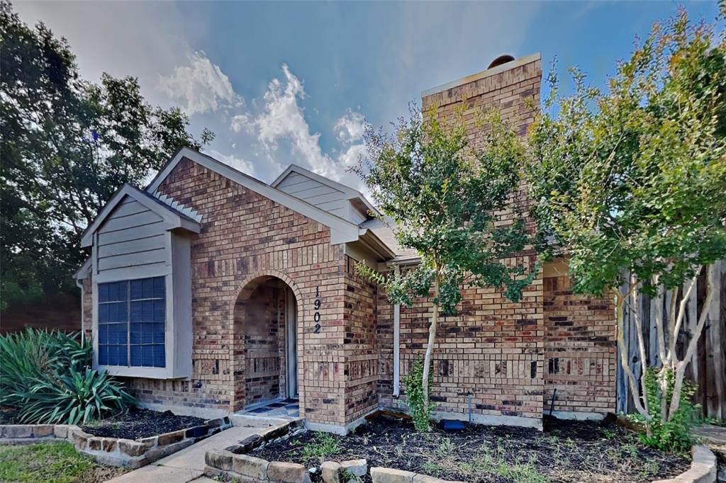 Lavaca Ct, Carrollton, TX 75010