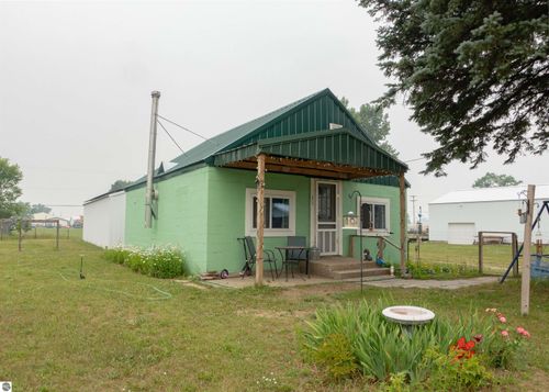 311 Roberts Street, Cadillac, MI, 49601 | Card Image