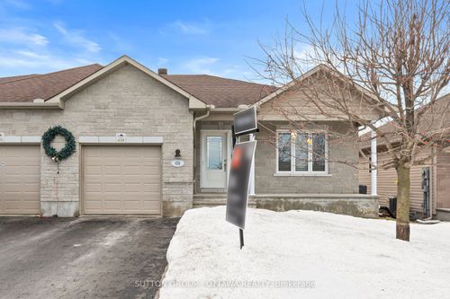 458 Van Dusen Street, Mississippi Mills, ON, K0A1A0 | Card Image
