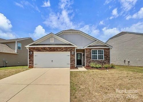 6828 Pennyroyal Way, Charlotte, NC, 28216-1596 | Card Image