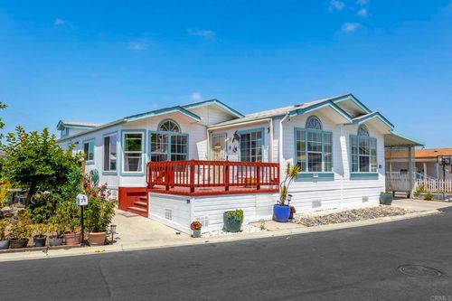 spc-71-200 S S Emerald Dr, Vista, CA, 92081-4539 | Card Image