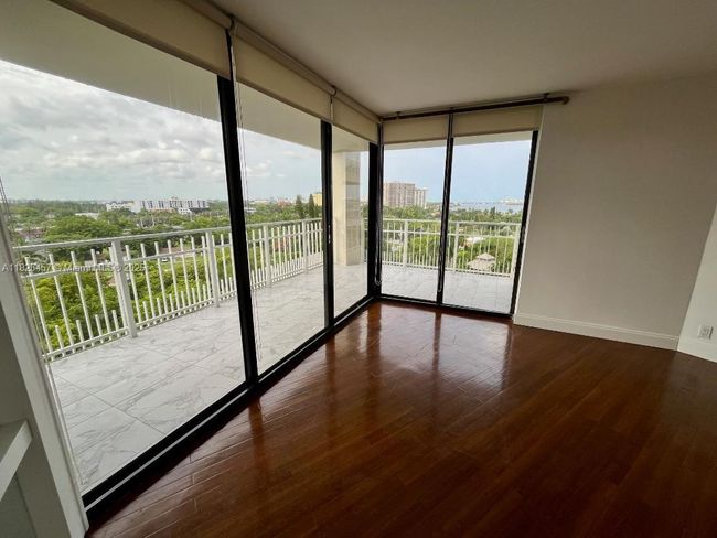 APT-1009 - 1000 Quayside Ter, Condo with 2 bedrooms, 2 bathrooms and null parking in Miami FL | Image 8