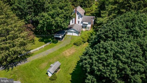 210 Snyders Rd, Palmerton, PA, 18071-6238 | Card Image