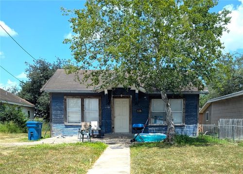 516 S Bee St, Mathis, TX, 78368-2904 | Card Image