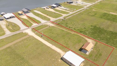 510 River Front Dr, Clifton, TN, 38425 | Card Image