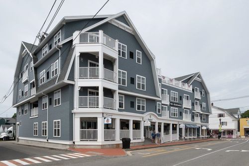 307-2-1 Ocean Ave, York, ME, 03909-6576 | Card Image