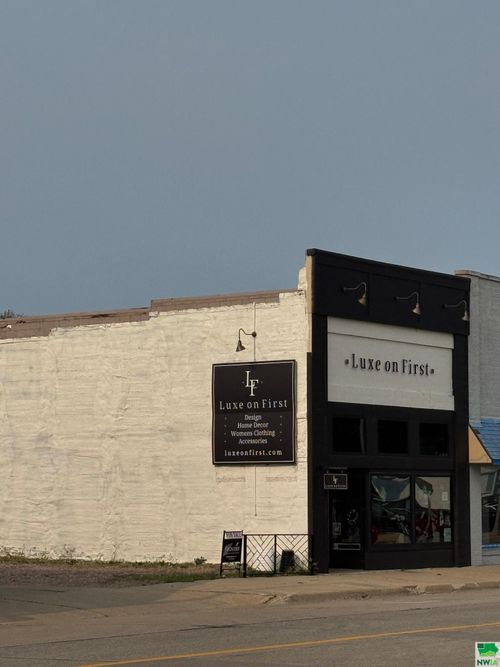 109 1st Ave, Rock Rapids, IA, 51246-1501 | Card Image