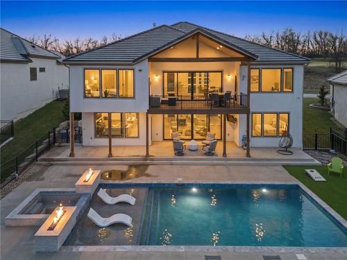 9317 Cottonwood Canyon Dr, Lenexa, KS, 66219 | Card Image