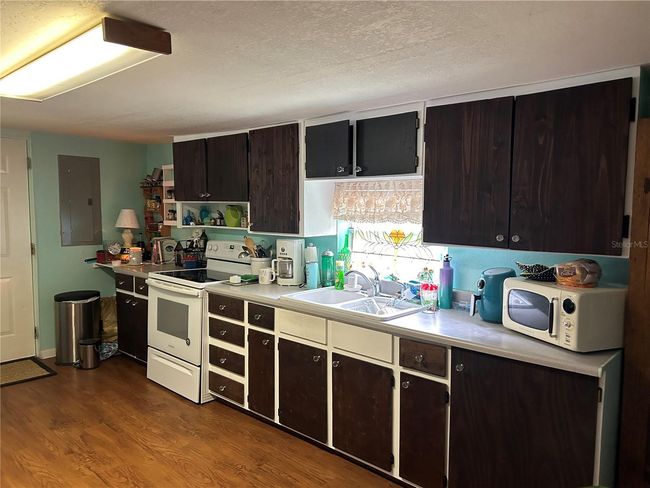 5496 Ne 140 Th Ct, House other with 2 bedrooms, 1 bathrooms and null parking in WILLISTON FL | Image 9
