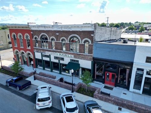 121 Main Ave S, Fayetteville, TN, 37334-3057 | Card Image