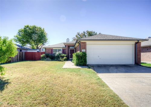 616 Mustang Ct, Little Elm, TX, 75068-5494 | Card Image