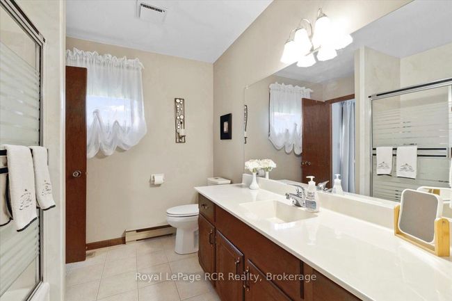 371 4 Th Ave, House other with 4 bedrooms, 2 bathrooms and 6 parking in Hanover ON | Image 14