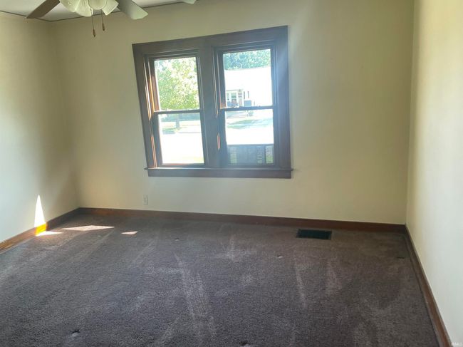 1611 S Washington St, House other with 2 bedrooms, 2 bathrooms and null parking in Kokomo IN | Image 24