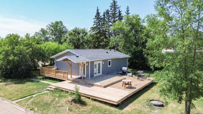 4302 50 Ave, House detached with 2 bedrooms, 1 bathrooms and 3 parking in Stettler AB | Image 1