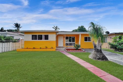 2906 Madison St, Hollywood, FL, 33020-4726 | Card Image