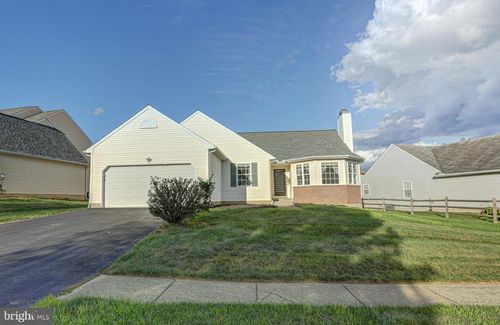 124 W Flagstone Dr, NEWARK, DE, 19702-3647 | Card Image