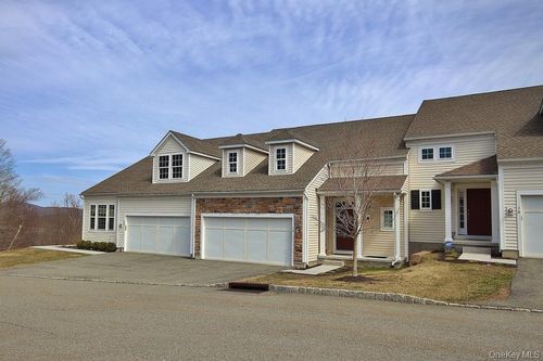 18 Wheeler Ct, Carmel, NY, 10512-7236 | Card Image