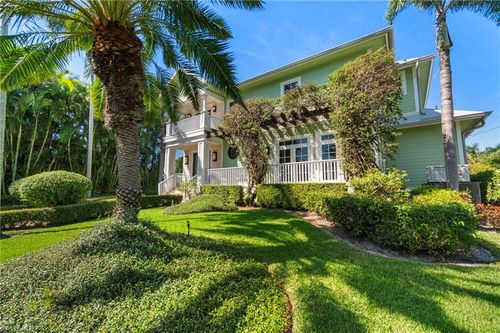 645 Broad Ave S, NAPLES, FL, 34102-7144 | Card Image