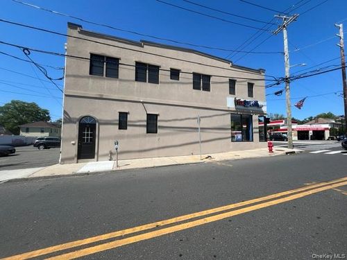 1-1 Willowdale Ave, Port Washington, NY, 11050-3753 | Card Image