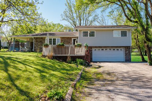 220 W Francis Rd, New Lenox, IL, 60451-1009 | Card Image