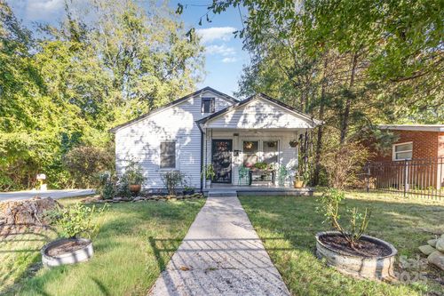 1216 N Ransom St, Gastonia, NC, 28052-1652 | Card Image