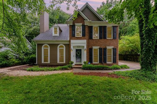 8624 Canter Post Dr, Charlotte, NC, 28216-9694 | Card Image