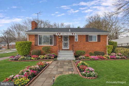 5931 15th Ave, HYATTSVILLE, MD, 20782-2557 | Card Image