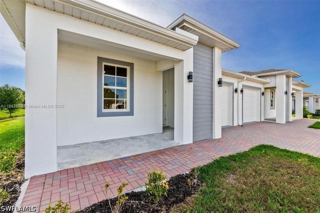 Residential Lease in Lehigh Acres 2