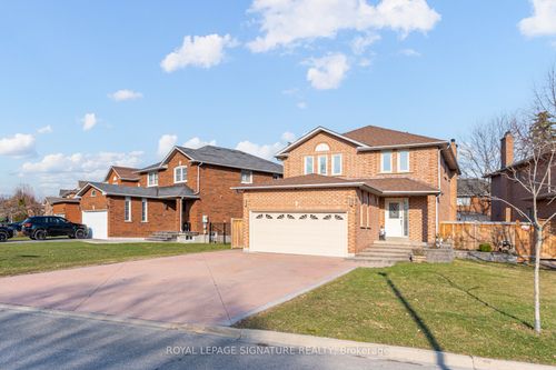 5 Longhouse Street, Vaughan, ON, L4L4Z3 | Card Image