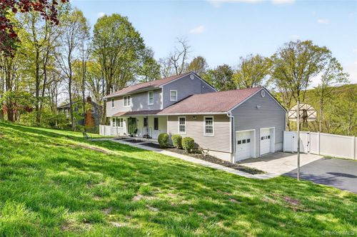1281 Mckeel St, Yorktown Heights, NY, 10598-5004 | Card Image