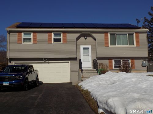 201 Westwoods Ter, Bristol, CT, 06010-5527 | Card Image