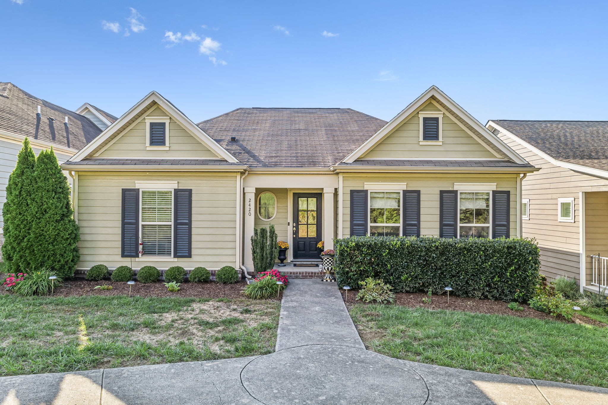 Hobbit Ln, Columbia, TN 38401