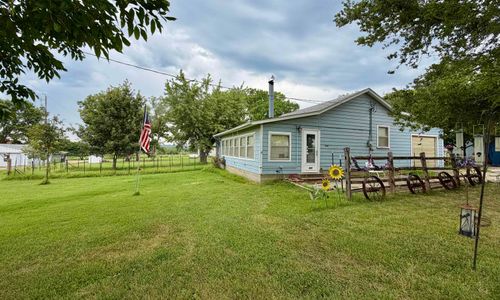 469 Aa70 Rd, Fall River, KS, 67047-4818 | Card Image