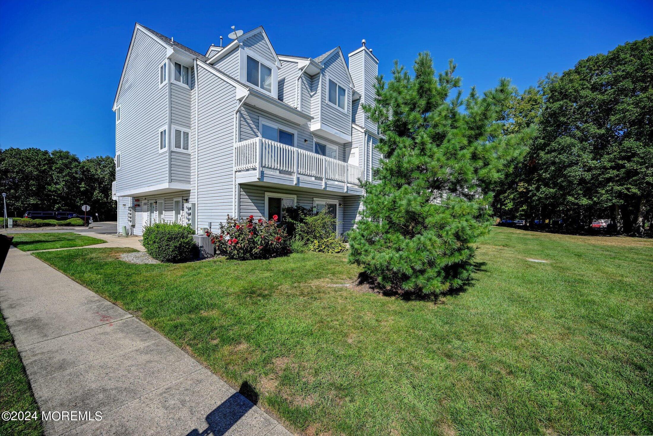 Schley Ave, Toms River, NJ 08755