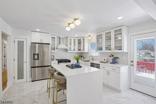 91 Warren Rd, West Orange, NJ, 07052-1617 | Card Image