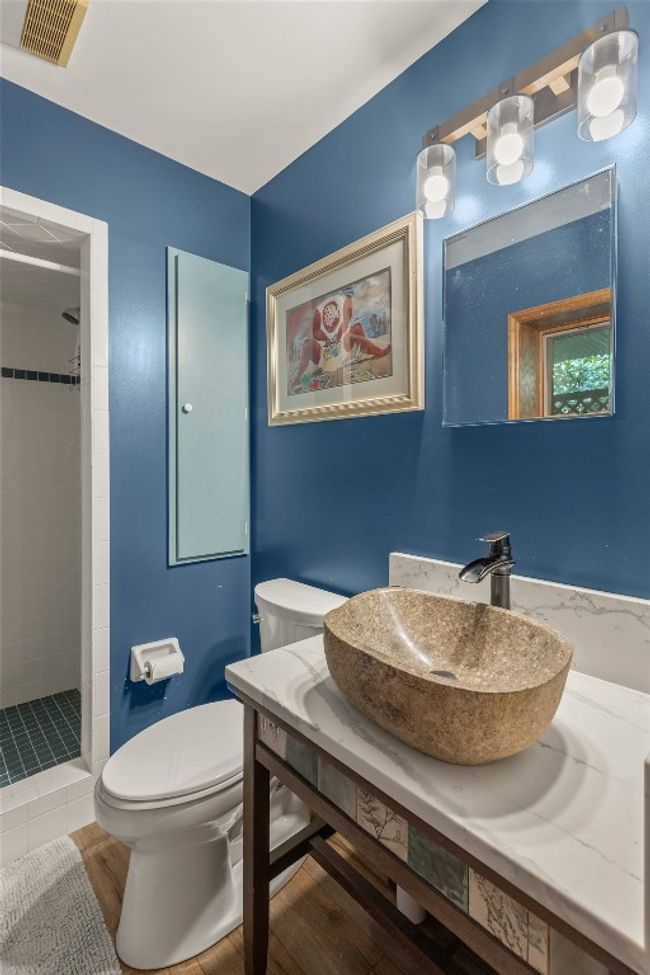 Lower level bathroom | Image 70