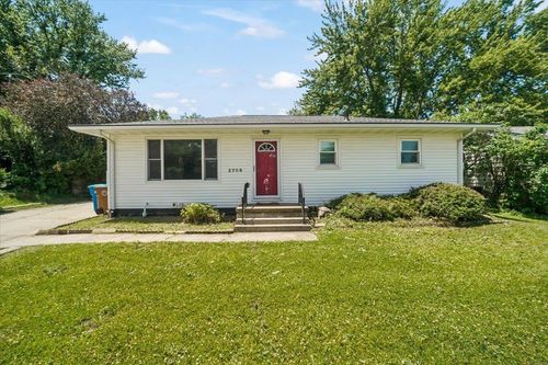 2708 Fairlane Ave, Waterloo, IA, 50702-5817 | Card Image