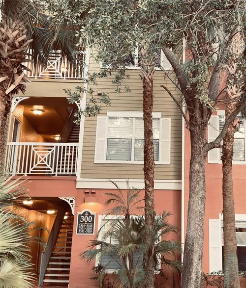 unit-3205-4207 S Dale Mabry Hwy, TAMPA, FL, 33611-1433 | Card Image